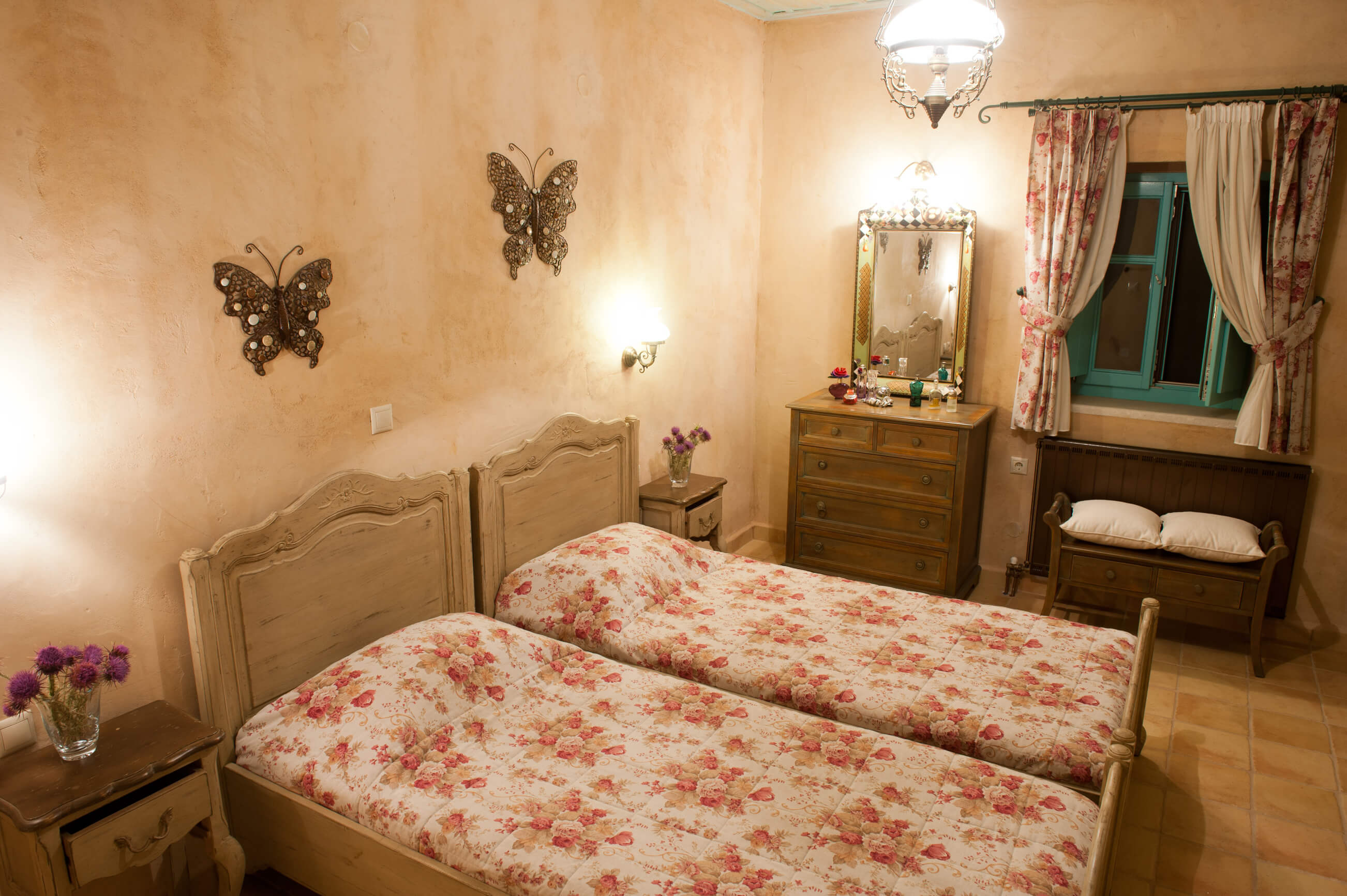 Two-Bedroom Apartment Split - Level with Sea View