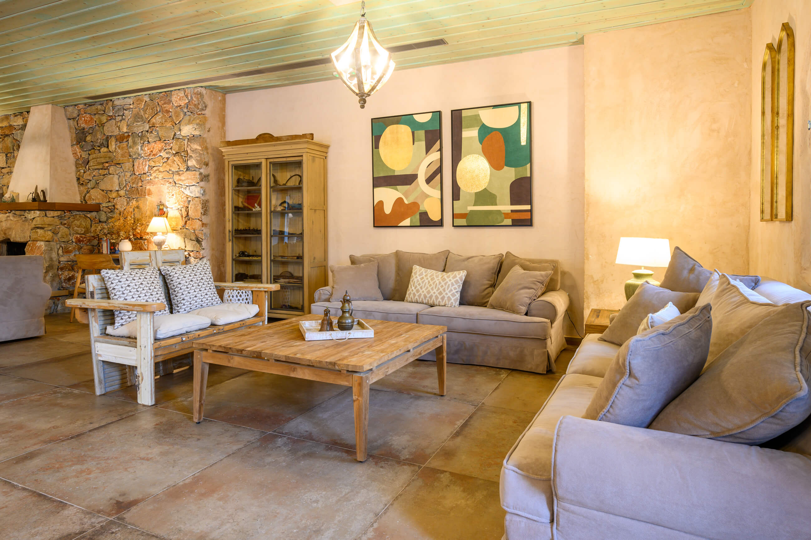 Pandora Hotel in Mani